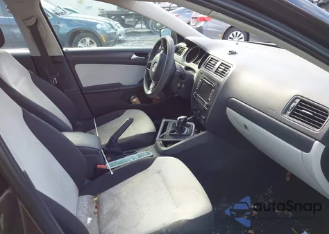 2015 Volkswagen Jetta 2.0L S из США, поврежденный, VIN 3VW2K7AJ2FM411454